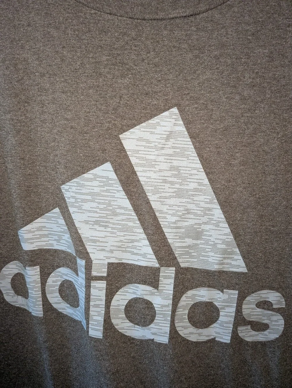 adidas Dark Gray Short Sleeve Logo Tee Size L